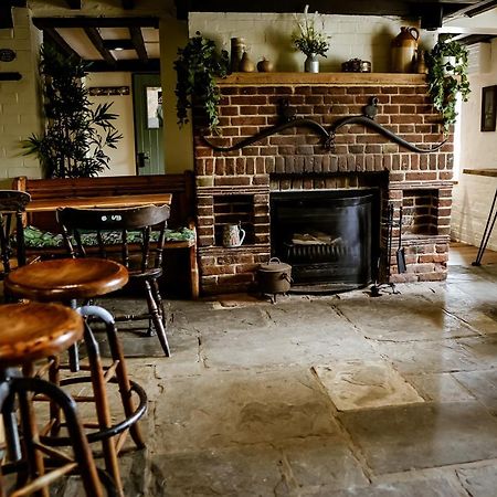 Hotel The Old Mill Salisbury Esterno foto